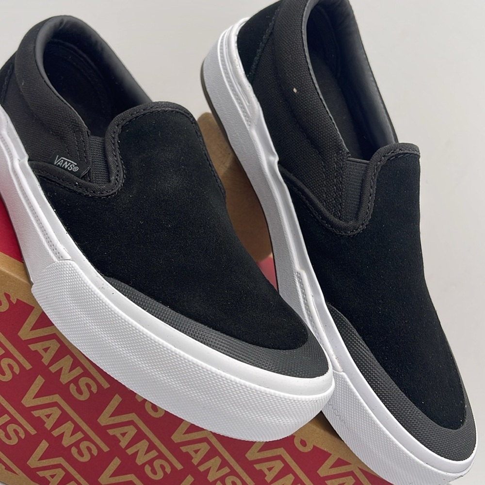 Vans WMNS Bmx Slip-On Black/Gray/White
VN0A5JIS9BG Sneakers - Picture 6 of 16